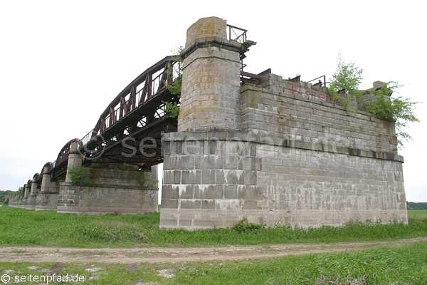 Eisenbahnbrücke bei Dömitz