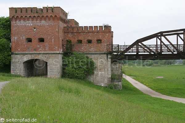 Eisenbahnbrücke bei Dömitz