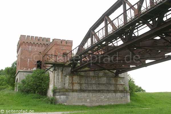 Eisenbahnbrücke bei Dömitz